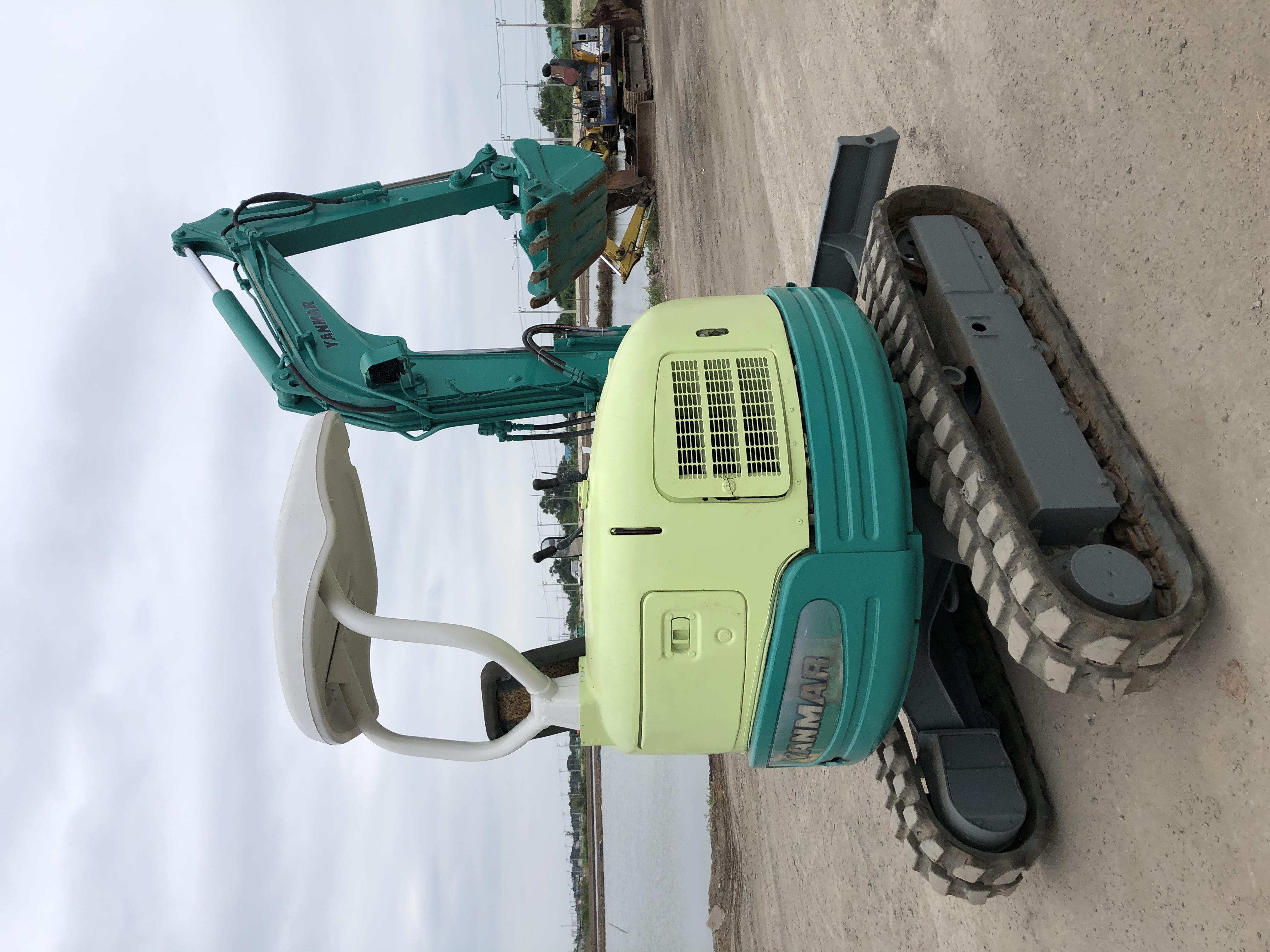 Yanmar Vio30 เก่าญี่ปุ่น พร้อมใช้งาน มีลายหัวเจาะ Yanmar Vio30 เก่าญี่ปุ่น พร้อมใช้งาน มีลายหัวเจาะ