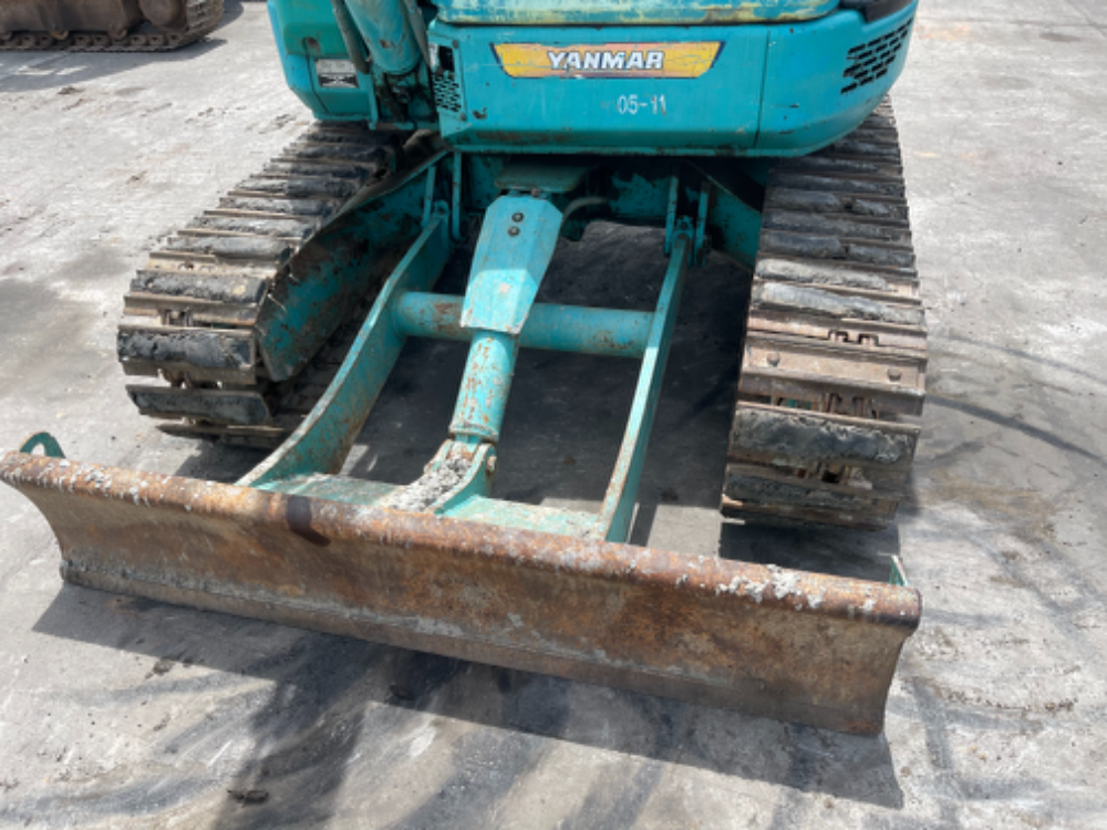 🌸Yanmar b3-5 (เทียบเท่า 30) เก่านอกแท้ มีลายหัวเจาะ คอนโทรลน้ำมัน เครื่องปั้มแรงดี ช่วงล่างแน่น ไม่เคยใช้งานในไทย