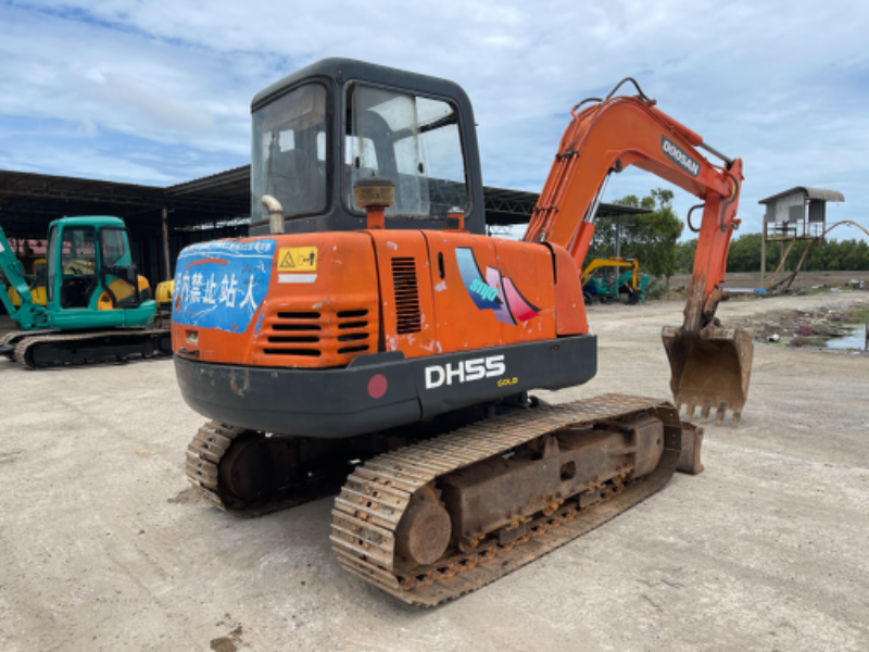 รถขุด DOOSAN DH55 (ขนาด5.5ตัน) เก่านอก เครื่องปั้มแรง เอวแน่น เอกสารอินวอย ราคา 330,000 บาทโทร 099-2
