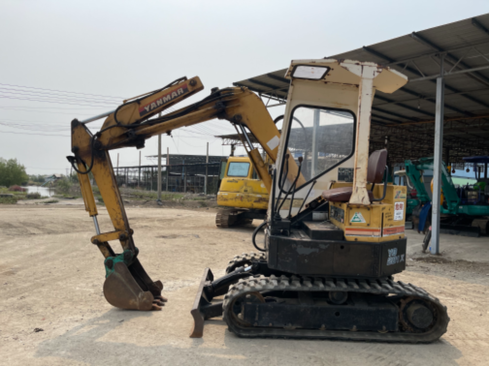 Yanmar yb281x (ขนาด 3 ตัน) เก่าญี่ปุ่นแท้ๆ
