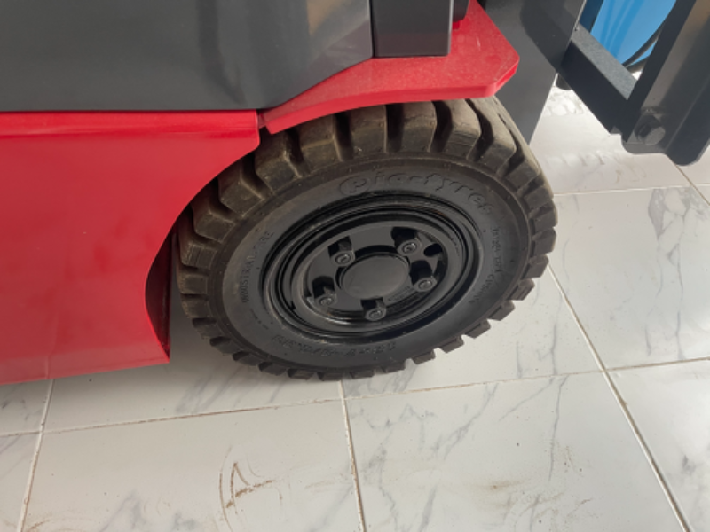 ขายโฟล์คลิตฟ์ไฟฟ้า