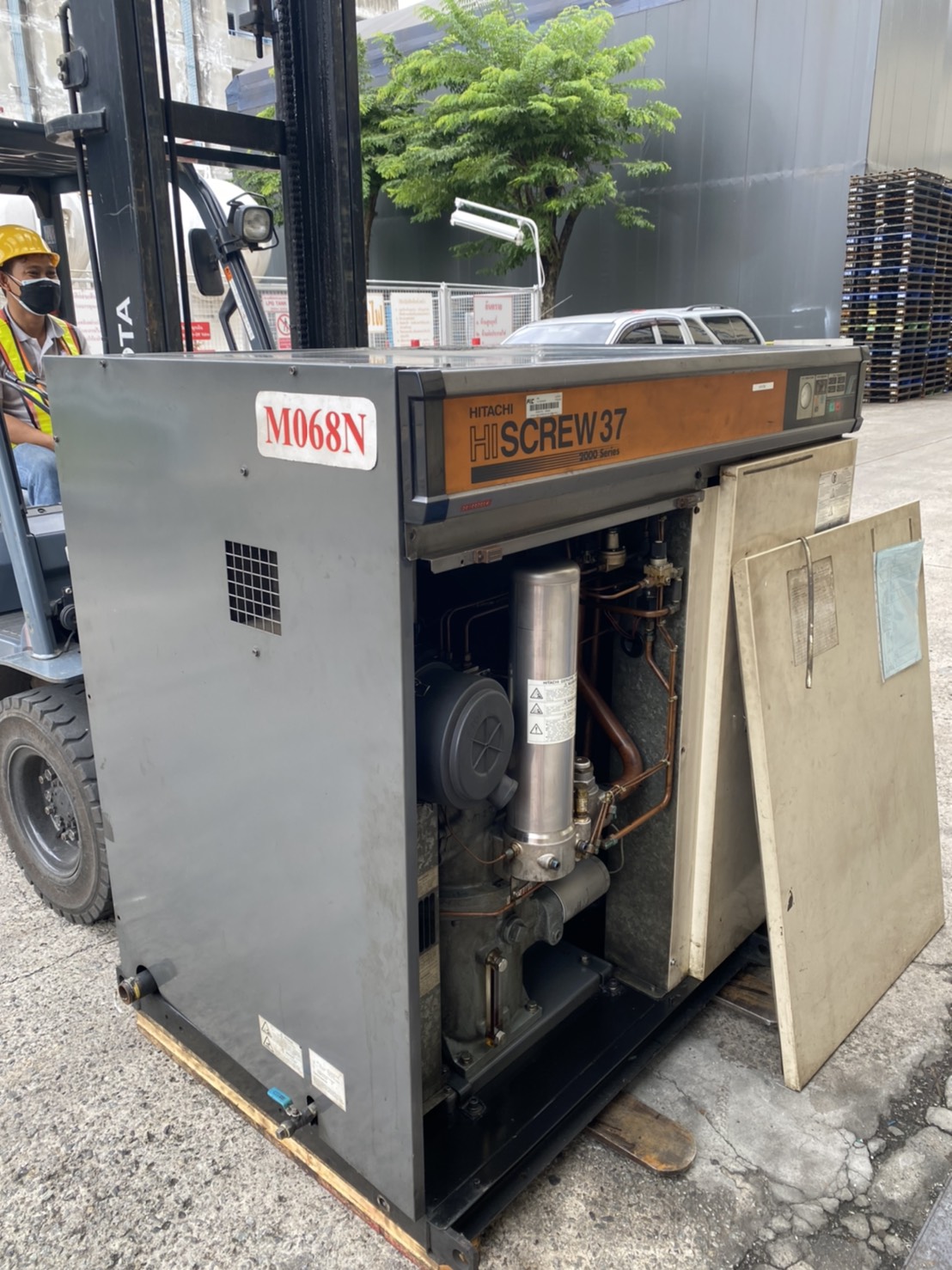 ปั้มลม Hitachi 50Hp สภาพดี พร้อมใช้