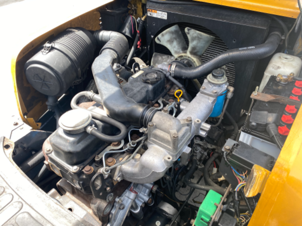 รถโฟล์คลิฟต์ TCM รุ่น FD30T3 ยกได้3ตัน รถนอกนำเข้า ไม่เคยใช้ในไทย ติดต่อ081-8302909จิรโรจน์ Line: jiraroj2909