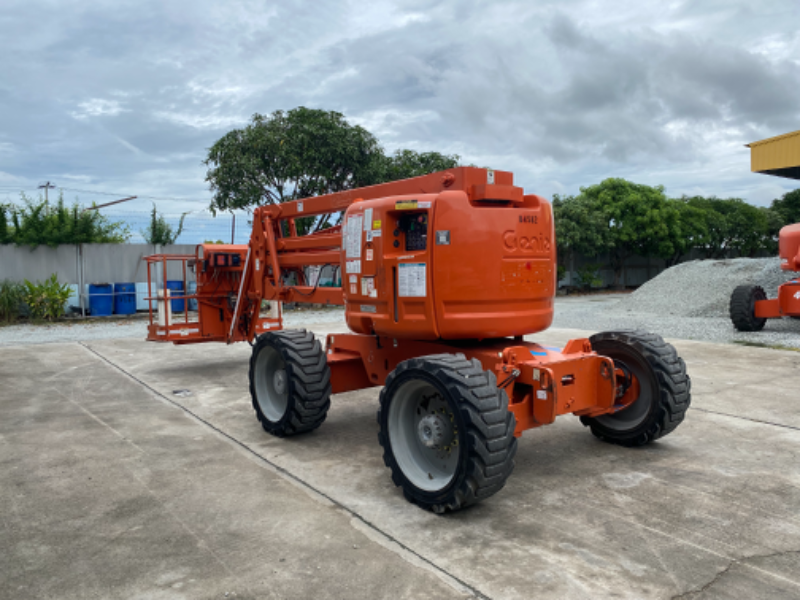 รถกระเช้าบูม Boom Lift Genie รุ่น Z-45/25 สูง13.70เมตร รถนอกนำเข้า ไม่เคยใช้ในไทย รถพร้อมใช้งาน โทร 