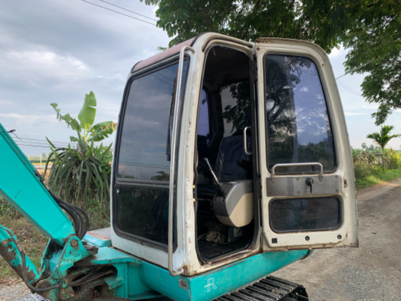 Komatsu pc30-7 ตู้แอร์