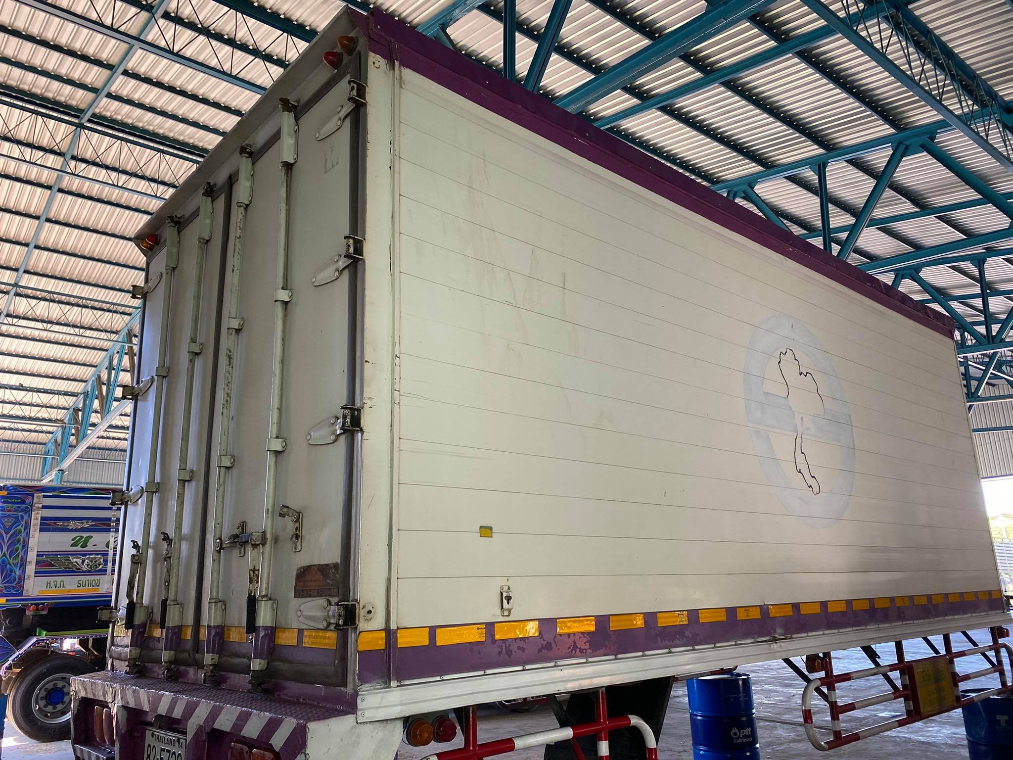 ขายตุ้คะ ตู้แห้ง ยาว5:50 ถอนลงจาก6ล้อHINO Maga