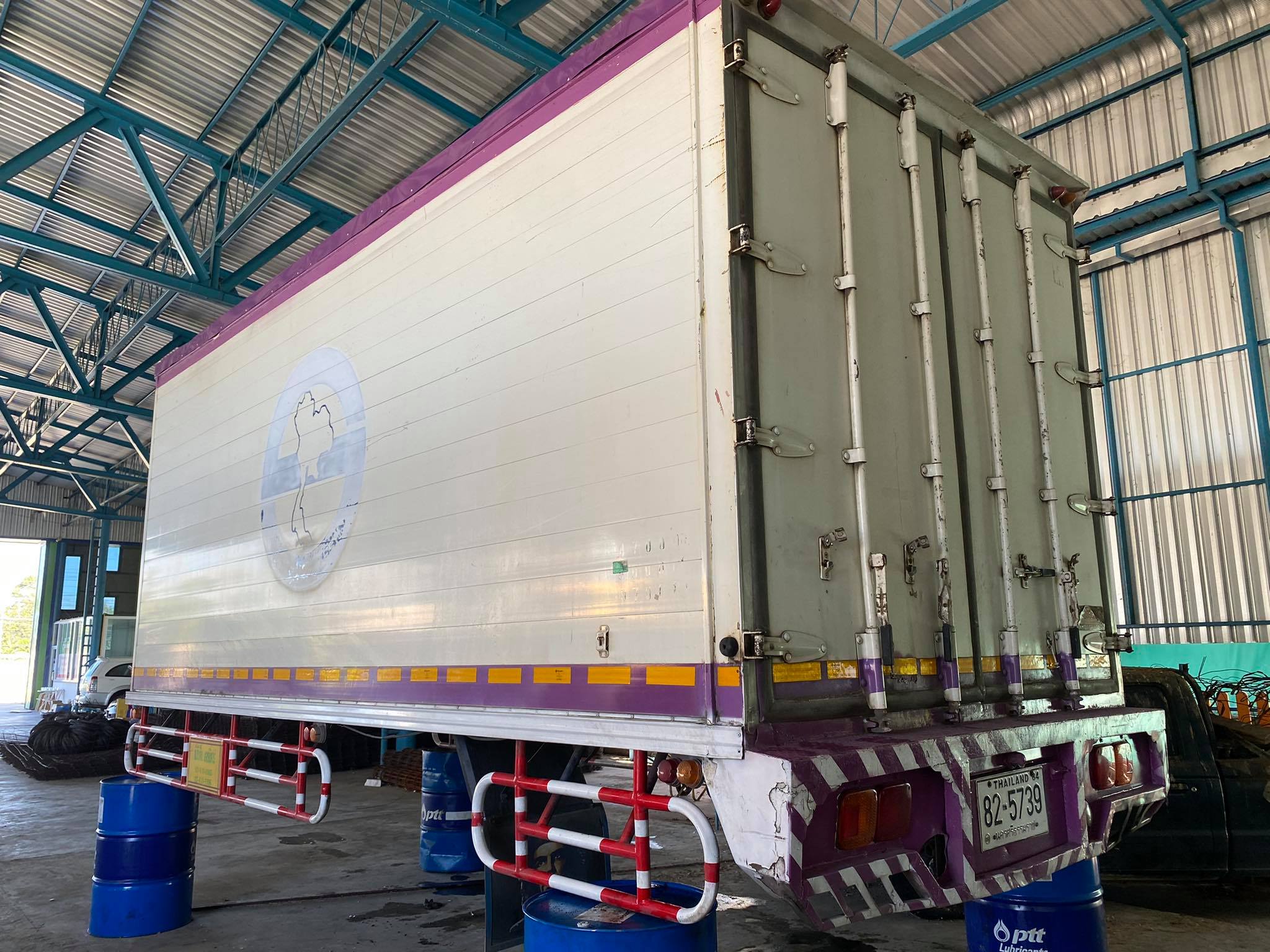 ขายตุ้คะ ตู้แห้ง ยาว5:50 ถอนลงจาก6ล้อHINO Maga