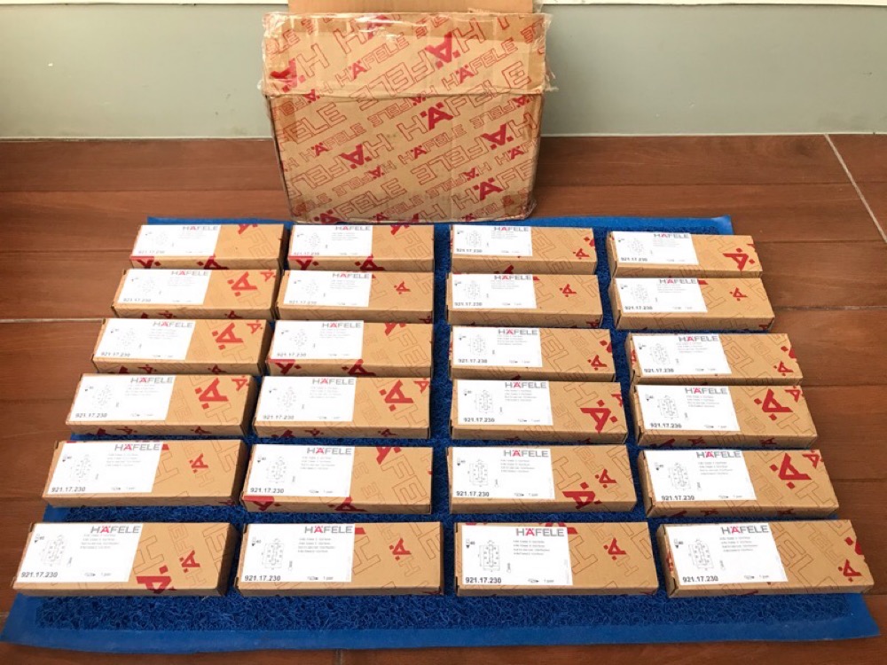 ขายบานพับสแตนเลสSUS304ยี่ห้อHAFELEขนาด4X3นิ้วถูกๆ++