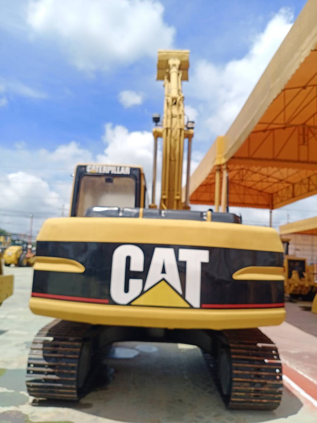 ขายรถขุด CAT 311B พร้อมใช้งาน ขายรถขุด CAT 311B พร้อมใช้งาน