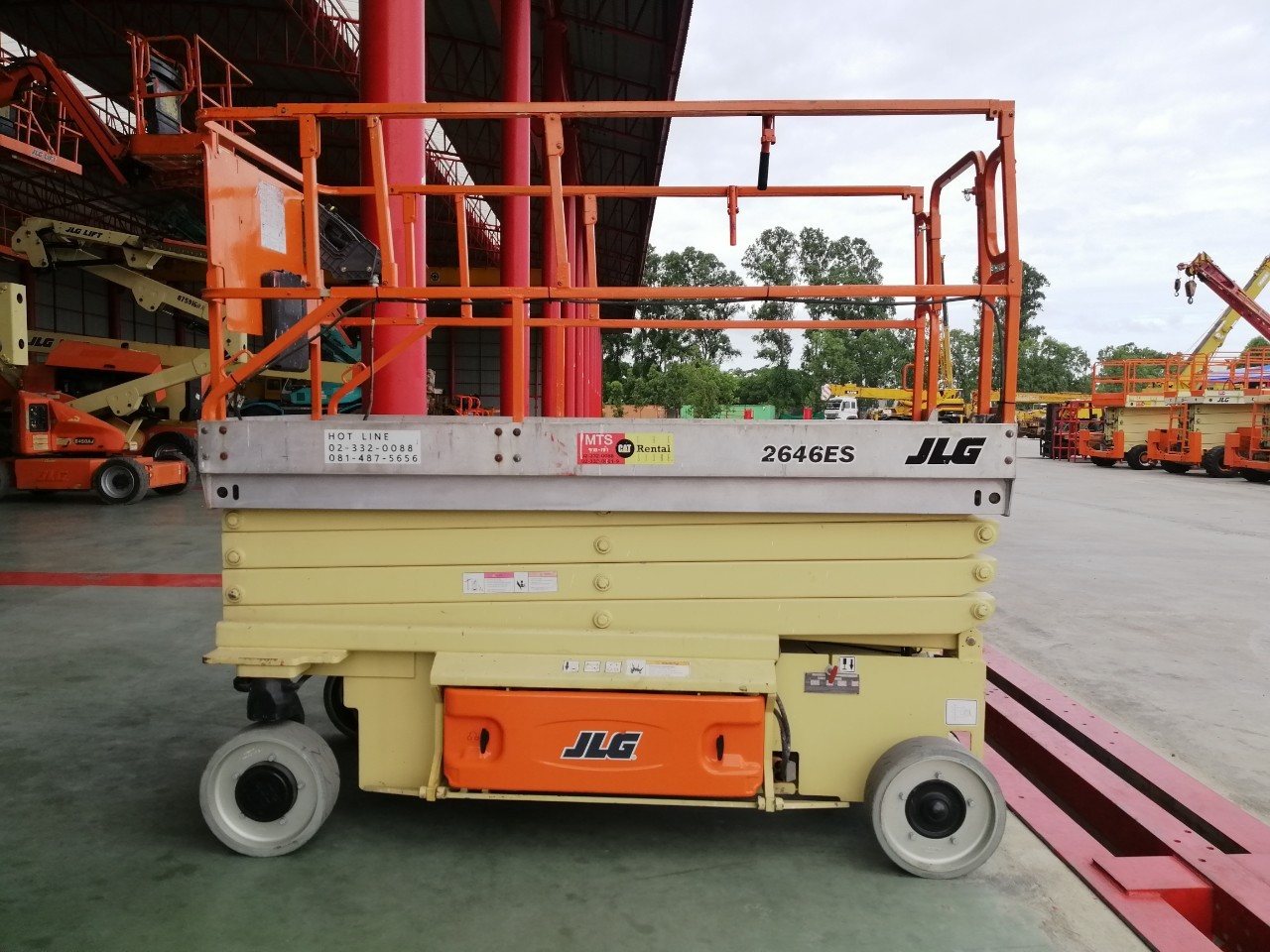 ขายรถกระเช้า JLG ขากรรไกร 2646ES สูง 7.92 เมตร มือสอง ขายรถกระเช้า JLG ขากรรไกร 2646ES สูง 7.92 เมตร มือสอง