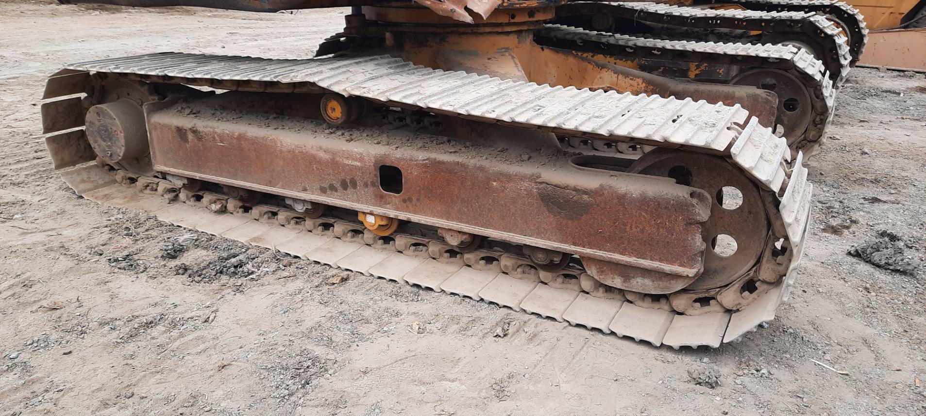 โคมัสสุ pc60-5