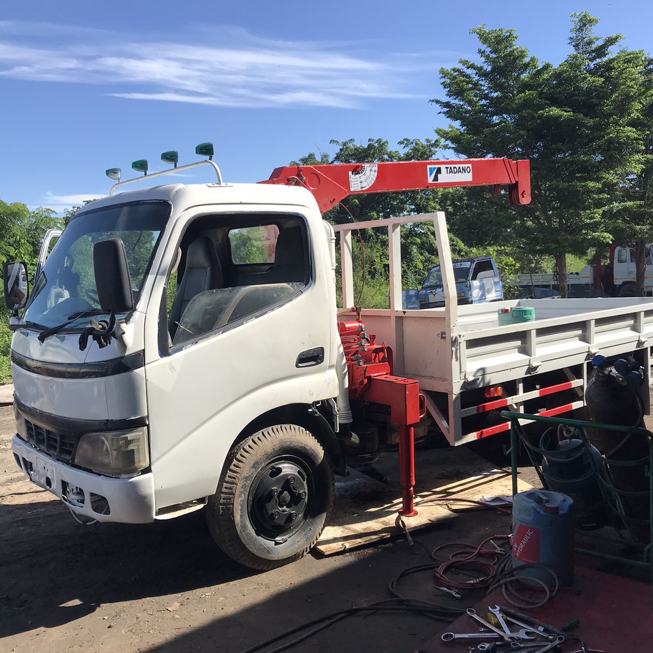 ขายรถบรรทุก 6 ล้อ HINO DRUTRO 126+TADANO 2ตัน