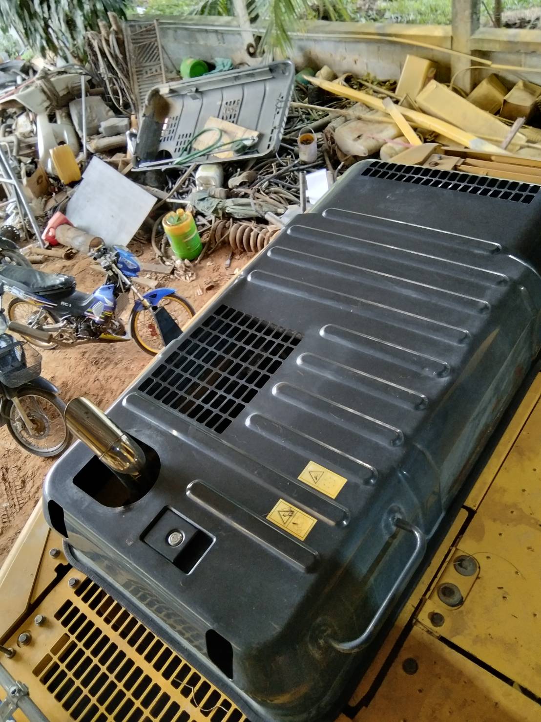 รถขุด KOMATSU PC130-8 รถสภาพสวยพร้อม มีเล่มทะเบียน รถขุด KOMATSU PC130-8 รถสภาพสวยพร้อม มีเล่มทะเบียน