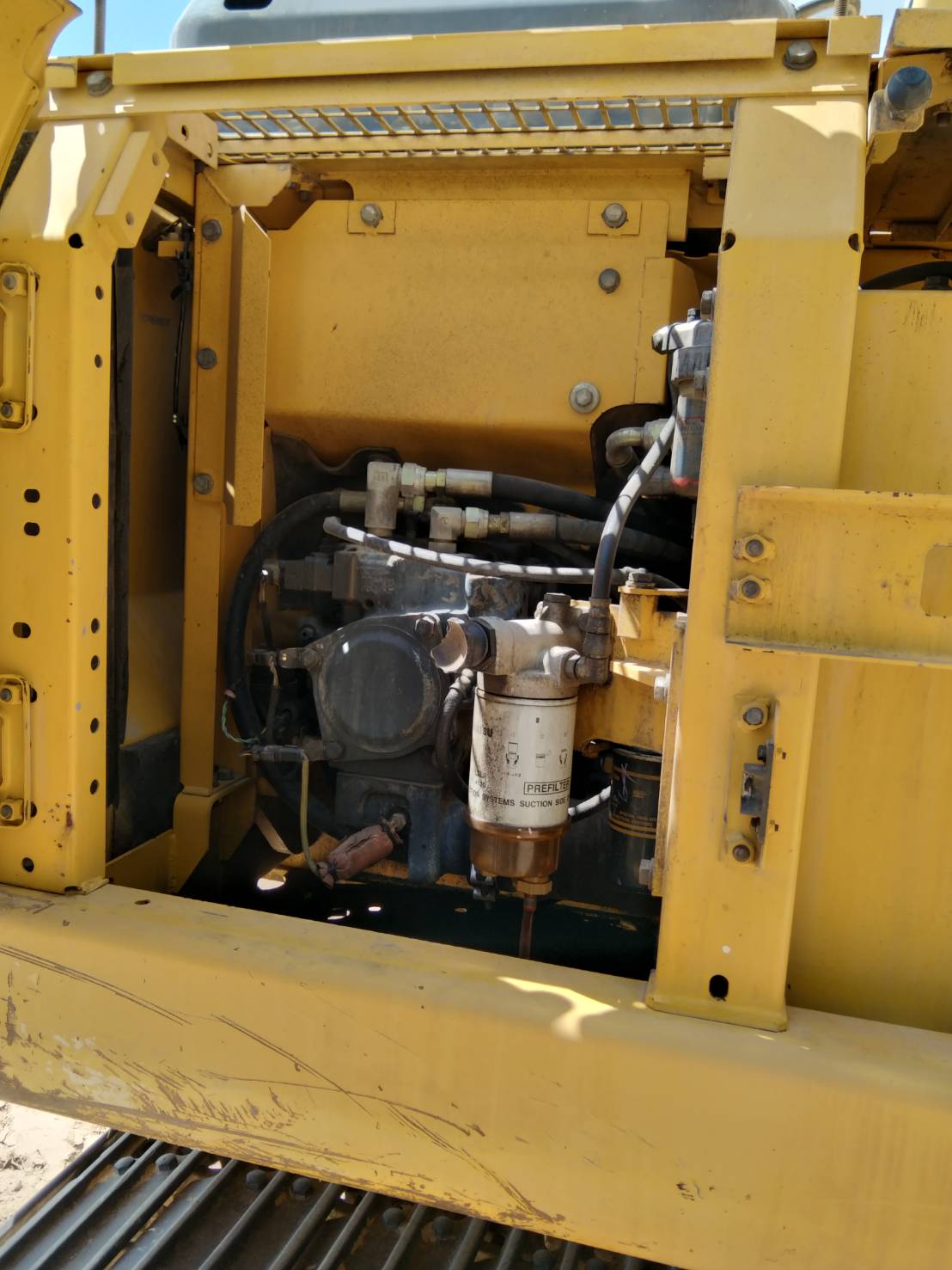 รถขุด KOMATSU PC130-8 รถสภาพสวยพร้อม มีเล่มทะเบียน รถขุด KOMATSU PC130-8 รถสภาพสวยพร้อม มีเล่มทะเบียน