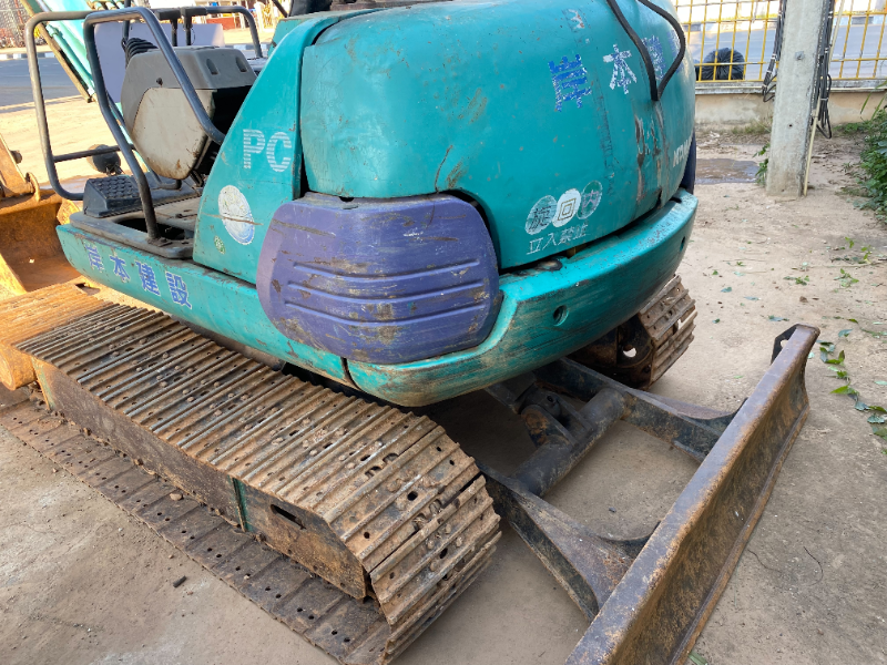 รถขุด KOMATSU PC40-7 แรงขุดดี รถสภาพพร้อมใช้งาน รถขุด KOMATSU PC40-7 แรงขุดดี รถสภาพพร้อมใช้งาน