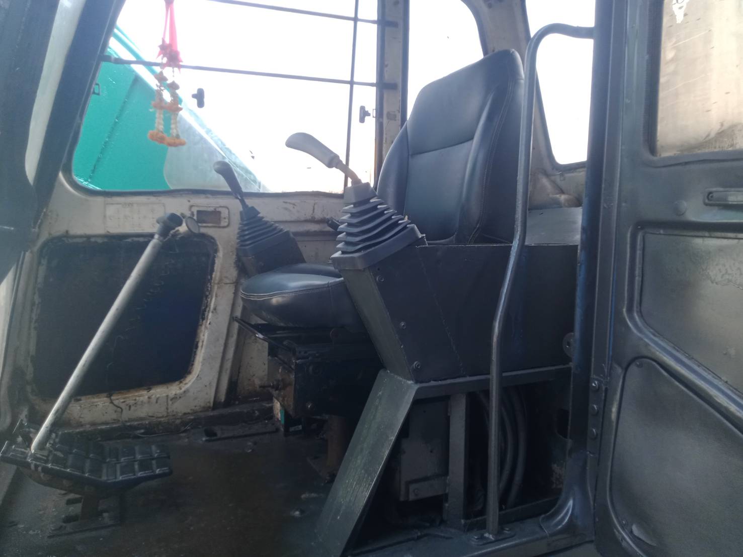 รถขุด SUMITOMO 120 F2 พร้อมใช้งาน มีคลิปการทำงานส่งทางไลน์.