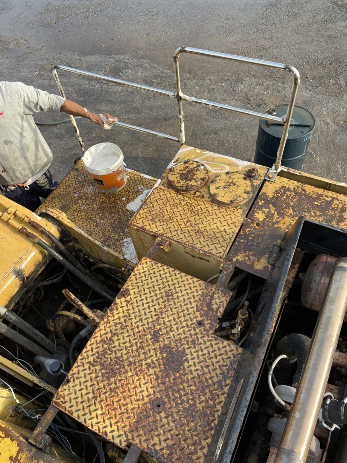 รถแบคโฮ CAT E200B มีคลิปการทำงานส่งให้ได้ทางไลน์ครับ รถแบคโฮ CAT E200B มีคลิปการทำงานส่งให้ได้ทางไลน์ครับ