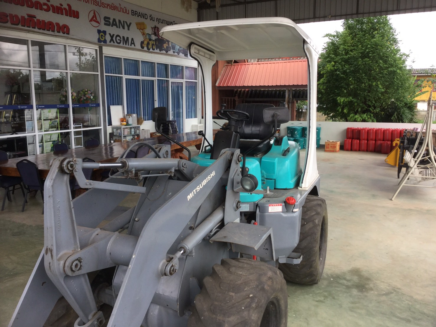 รถตักล้อยาง MITSUBISHI WS310 รถตักล้อยาง MITSUBISHI WS310