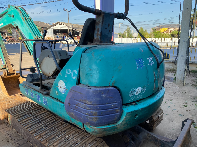 รถขุด KOMATSU PC40-7 แรงขุดดี รถสภาพพร้อมใช้งาน รถขุด KOMATSU PC40-7 แรงขุดดี รถสภาพพร้อมใช้งาน