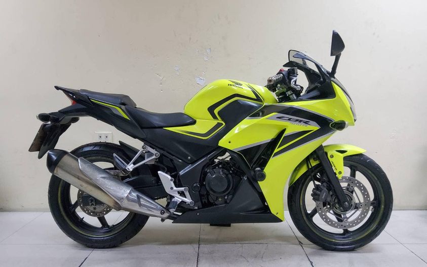 Honda CBR300R ABS โฉมใหม่ล่าสุด 6325 กม. เอกสารครบพร้อมโอน