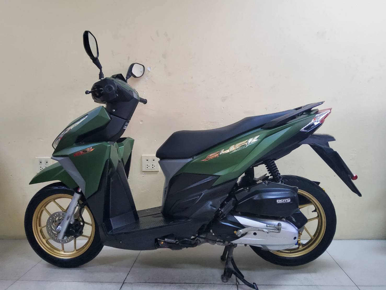 Honda Click125i LED idlingstop combibrake ตัวท็อป 7245 กม. เอกสารครบพร้อมโอน