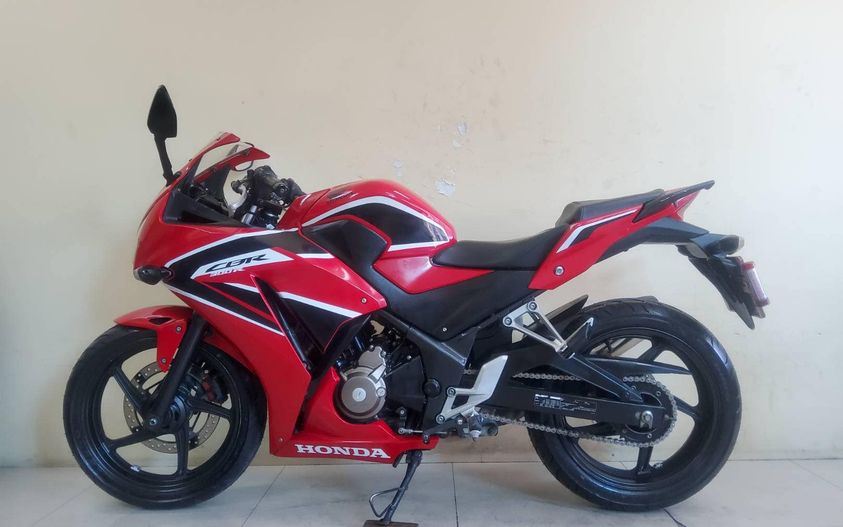 Honda CBR300R ABS ปี2018 สภาพเกรดA 5350 กม. เอกสารครบพร้อมโอน