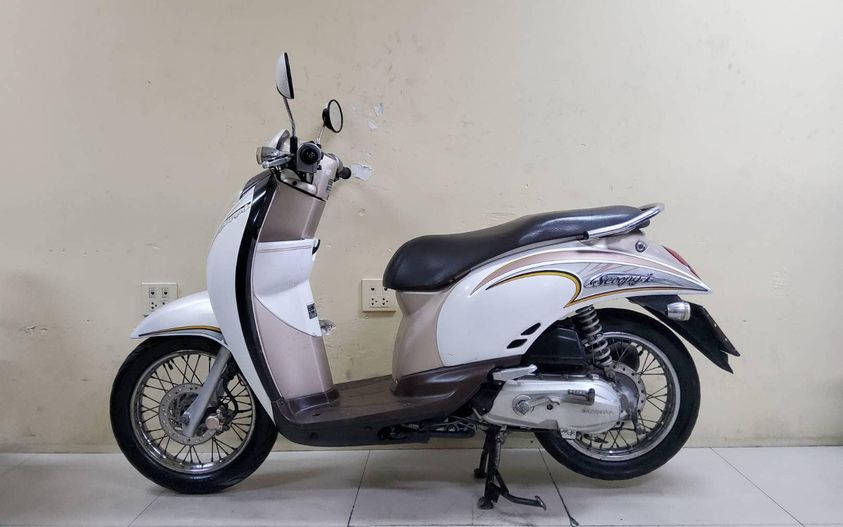 Honda Scoopy i prestige 33947 กม. เอกสารพร้อมโอน