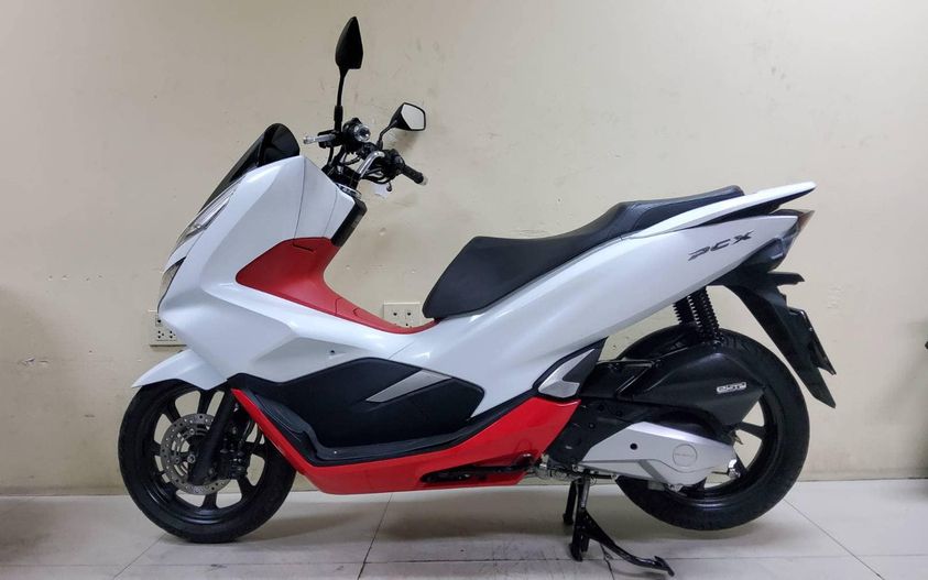 All NEW Honda PCX LED idlingstop combibrake Remote Keyless โฉมใหม่ล่าสุด 4625 กม. เอกสารครบพร้อมโอน