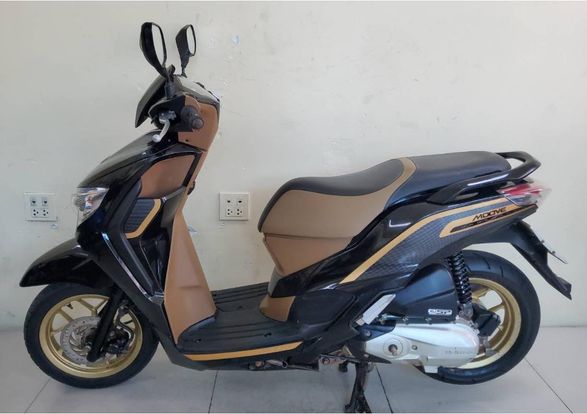 NEW Honda Moove LED idling combibrake ตัวท็อป โฉมใหม่ล่าสุด สภาพเกรดA 5527 กม. เอกสารครบพร้อมโอน