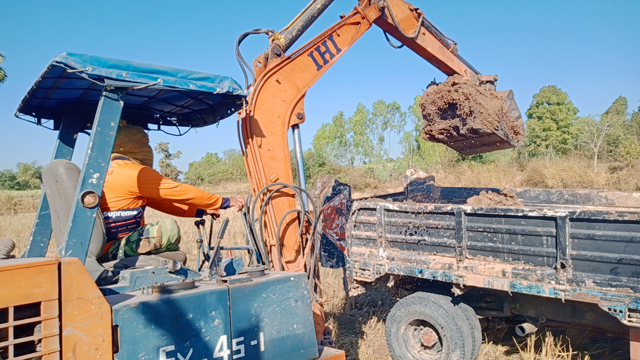 ขายด่วนครับ IHI35-2 พร้อมใช้งานราคาต่อรองได้ครับ