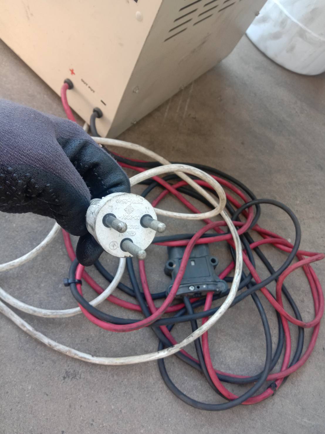 ตู้ชาร์จแบตเตอรี่มือสอง