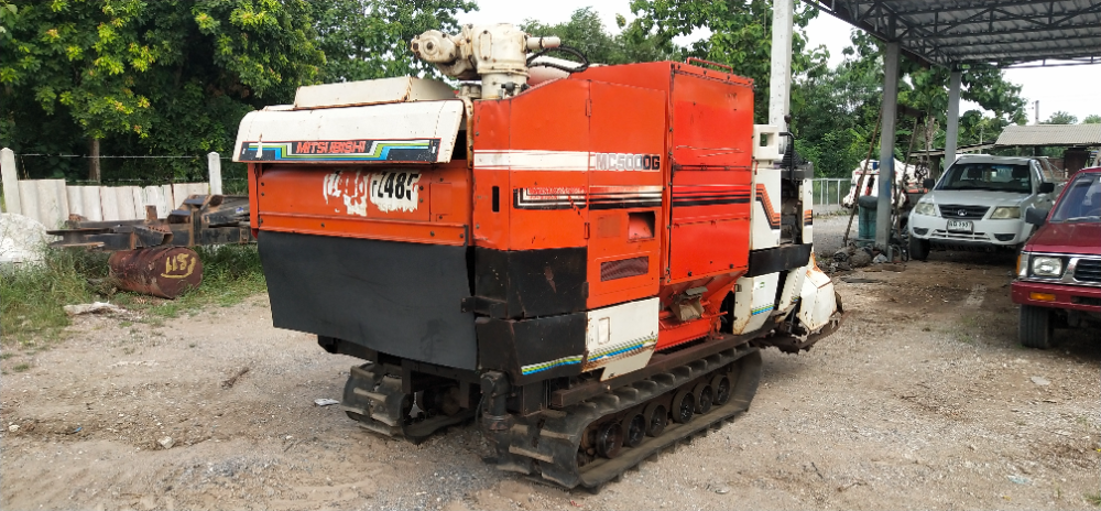 รถเกี่ยวข้าว Mitsubishi MC 5,000
