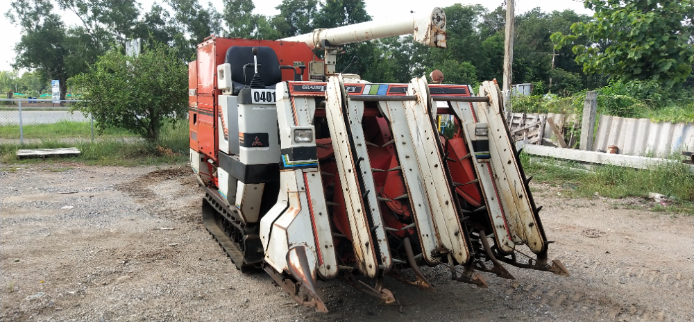 รถเกี่ยวข้าว Mitsubishi MC 5,000