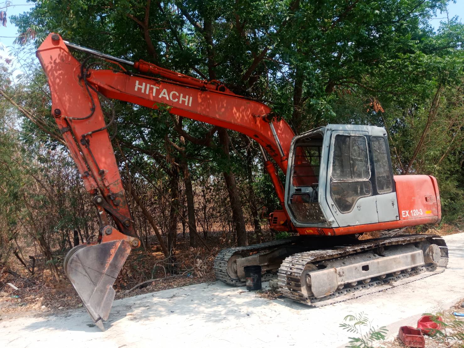 แม็คโค HITACHI PC120 แม็คโค HITACHI PC120