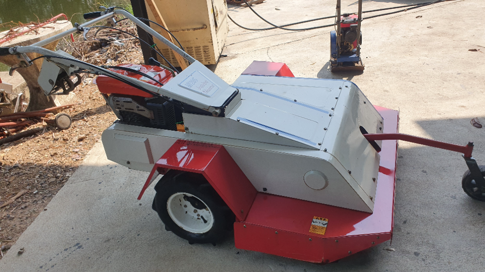 รถตัดหญ้า 1.30 เมตร