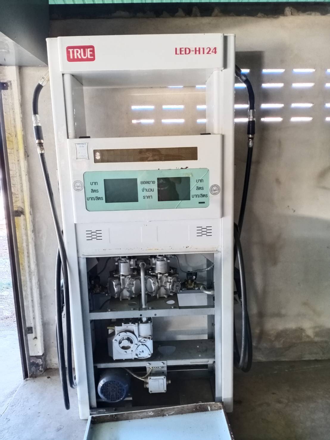 ขายตู้จ่ายนํ้ามันถูกๆใช้งานปกติ