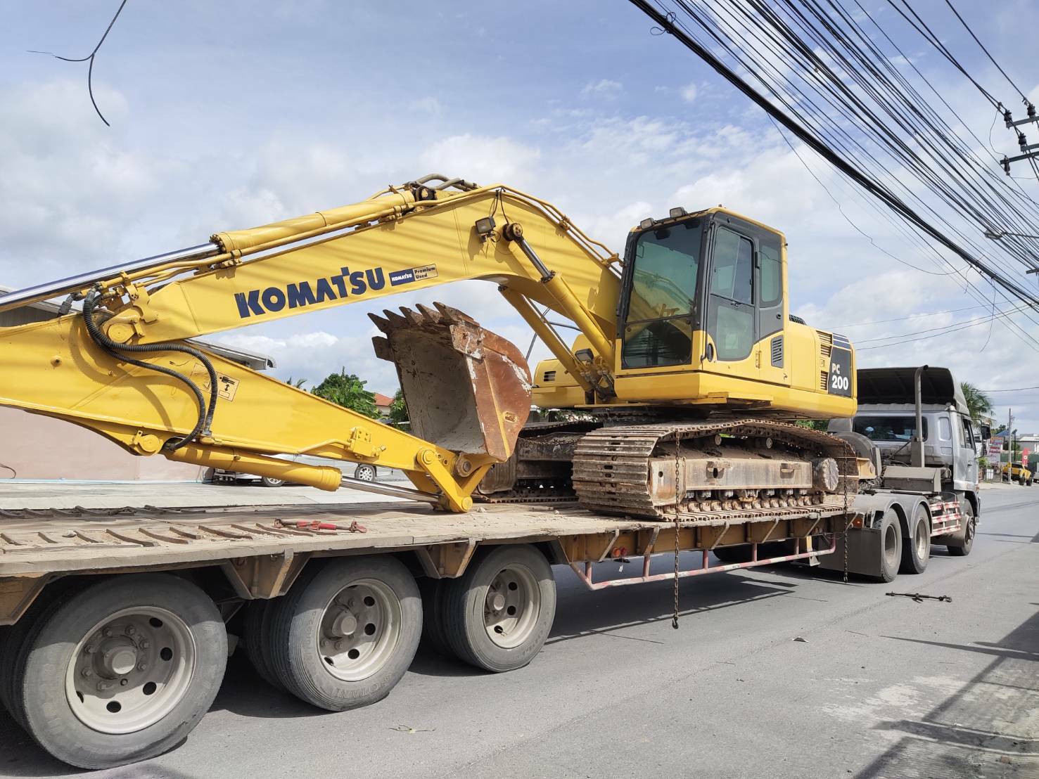ลดราคาไปเลย ขายรถขุด KOMATSU PC 200 - 8 N1 มีกล้องหลัง สวยจัด รถห้าง Bangkok เซลล์ รถสวยจัดมาก