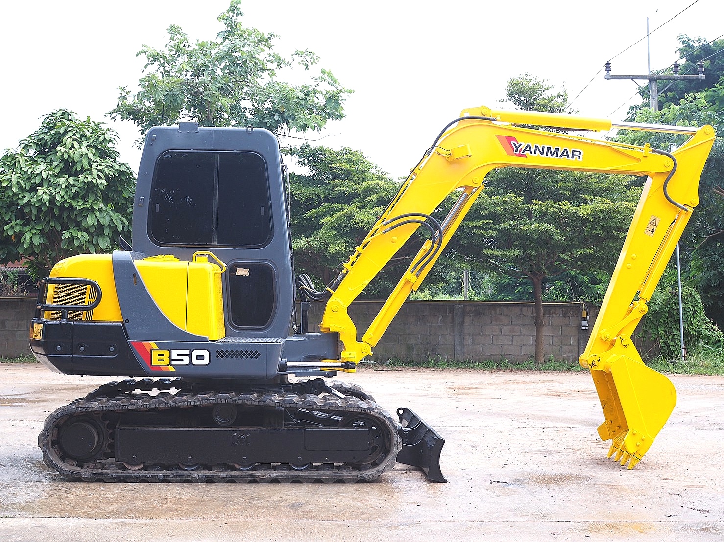 เก่านอกYANMAR B50-2A(5ตัน)ไม่เคยใช้งานในไทย ปั้มนิ้ว เก่านอกYANMAR B50-2A(5ตัน)ไม่เคยใช้งานในไทย ปั้มนิ้ว