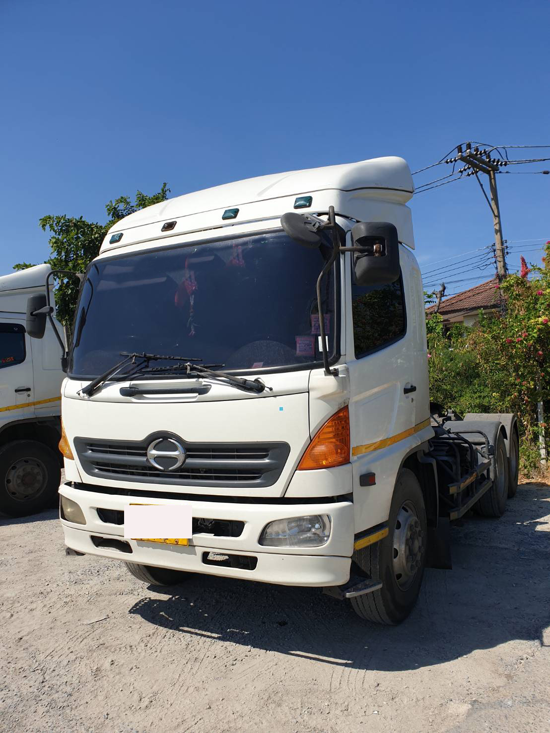 Hino 260 แรงปี 48 เครื่องดีคัสซีสวยยางเต็มพร้อมใช้งาน สนใจสอบถามเพิ่มเติมได้ค่ะ Hino 260 แรงปี 48 เครื่องดีคัสซีสวยยางเต็มพร้อมใช้งาน สนใจสอบถามเพิ่มเติมได้ค่ะ