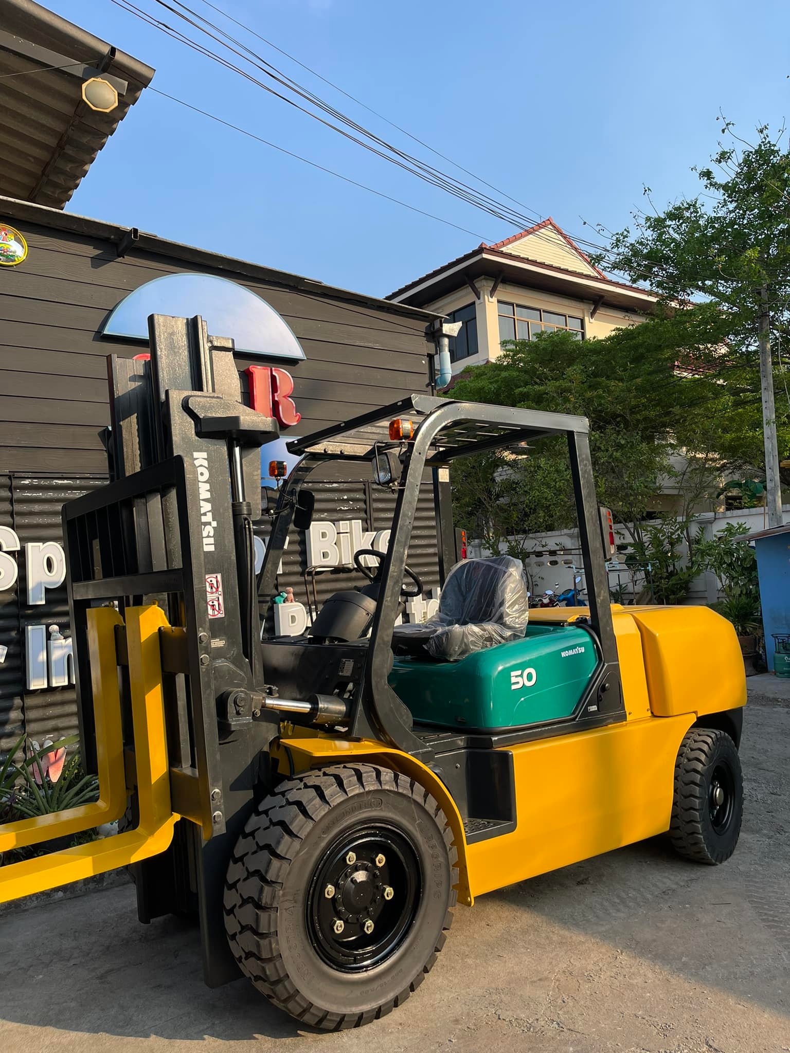 KOMATSU 5  ตัน