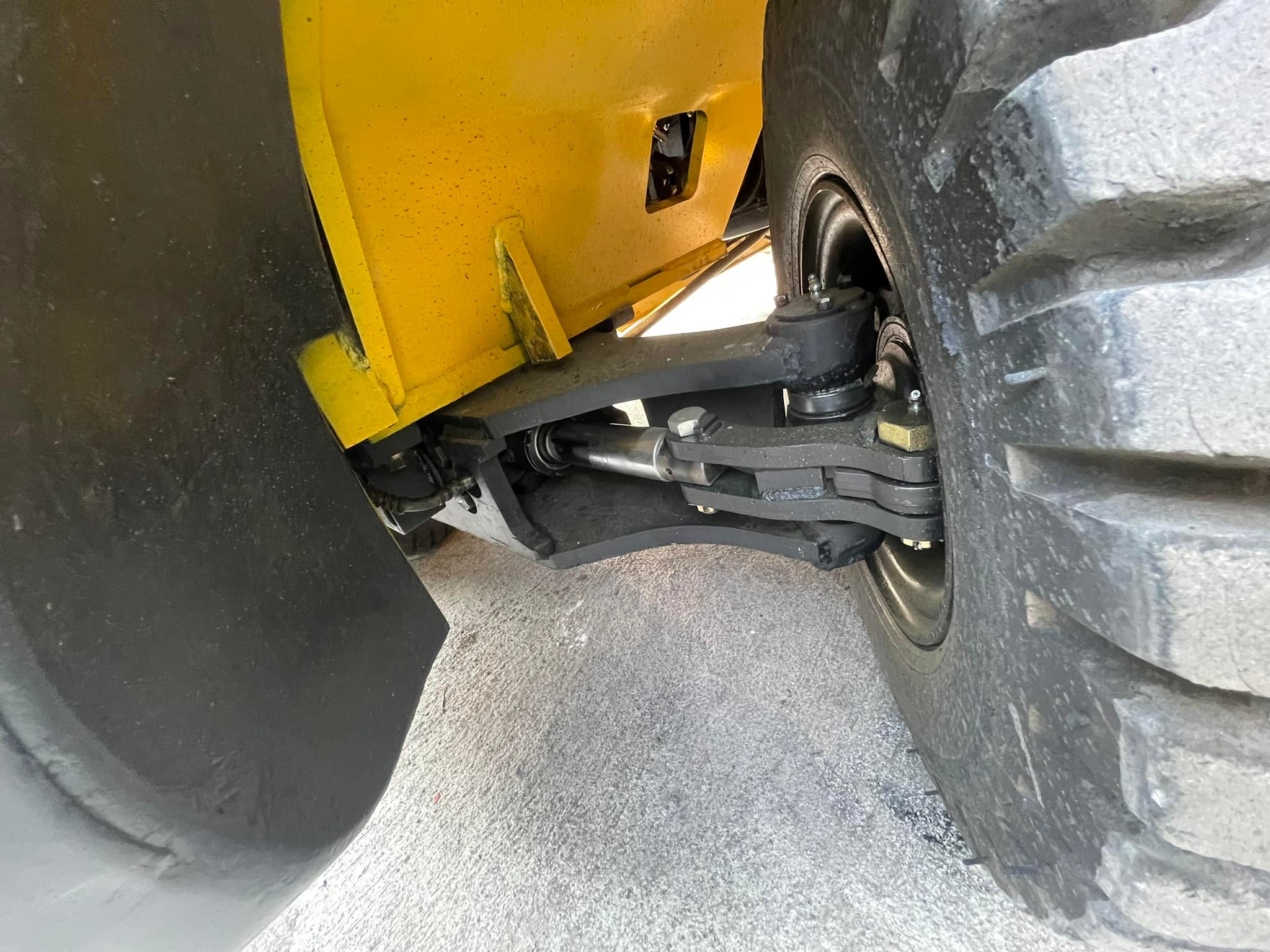 KOMATSU 5 ตัน KOMATSU 5 ตัน