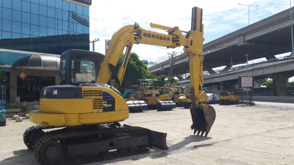 รถขุด KOMATSU PC75UU-2 สภาพเดิมๆ บูมสไลด์ สอบถามเพิ่มเติมที่คุณชัญญา 0658844400, www.nmc99.com รถขุด KOMATSU PC75UU-2 สภาพเดิมๆ บูมสไลด์ สอบถามเพิ่มเติมที่คุณชัญญา 0658844400, www.nmc99.com