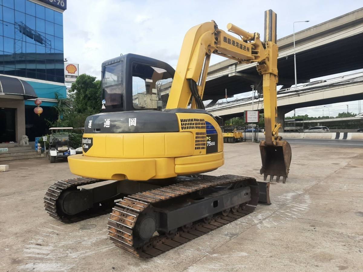 รถขุด KOMATSU PC75UU-2 บูมยืดได้ พร้อมใช้งาน สอบถามเพิ่มเติมที่คุณชัญญา 0658844400, www.nmc99.com รถขุด KOMATSU PC75UU-2 บูมยืดได้ พร้อมใช้งาน สอบถามเพิ่มเติมที่คุณชัญญา 0658844400, www.nmc99.com
