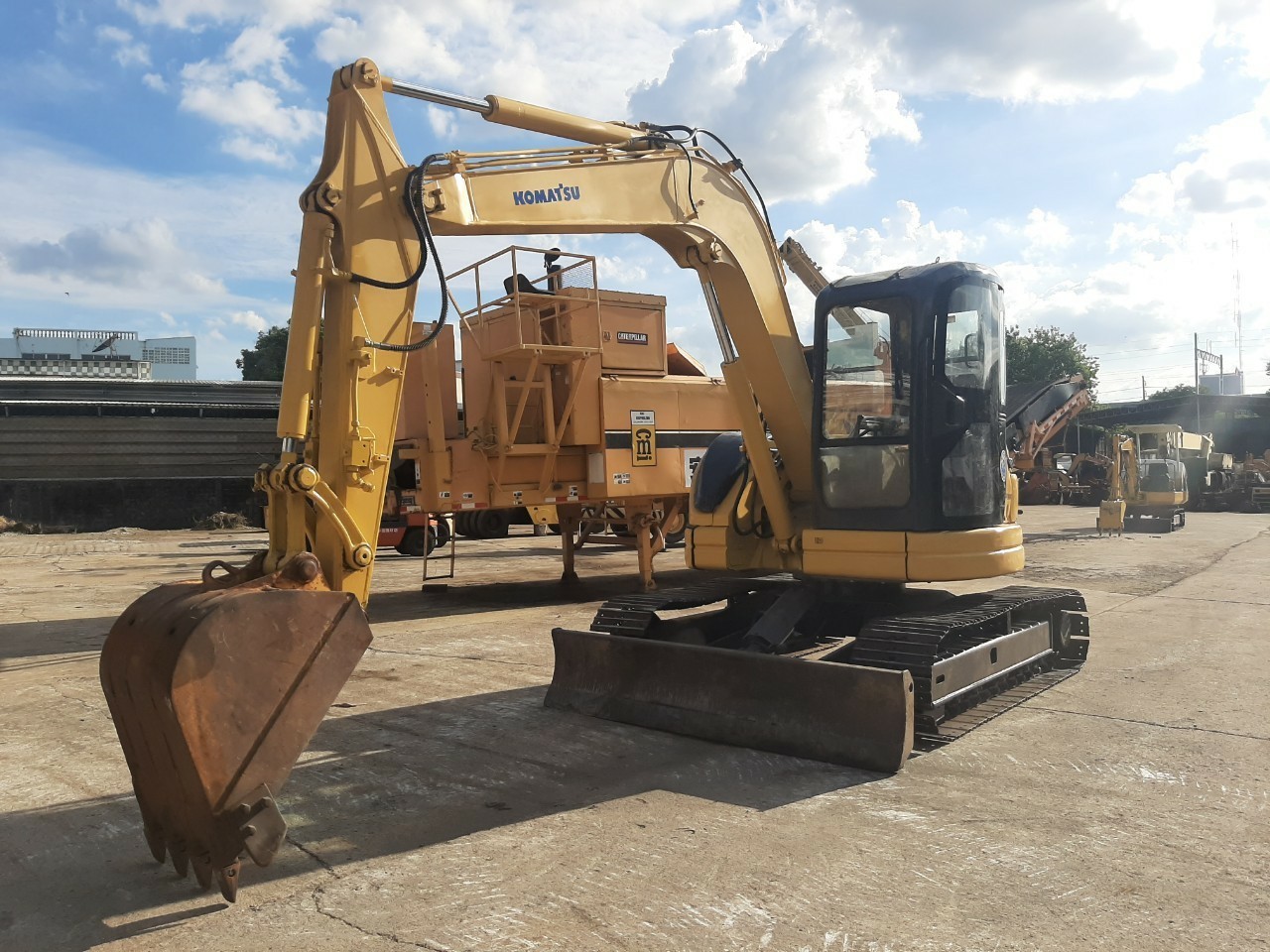 รถขุด KOMATSU PC75US มาใหม่ สอบถามเพิ่มเติมที่คุณชัญญา 0658844400, www.nmc99.com รถขุด KOMATSU PC75US มาใหม่ สอบถามเพิ่มเติมที่คุณชัญญา 0658844400, www.nmc99.com