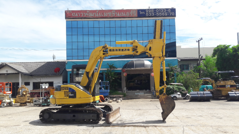 รถขุด KOMATSU PC75UU-2 สภาพเดิมๆ บูมสไลด์ สอบถามเพิ่มเติมที่คุณชัญญา 0658844400, www.nmc99.com