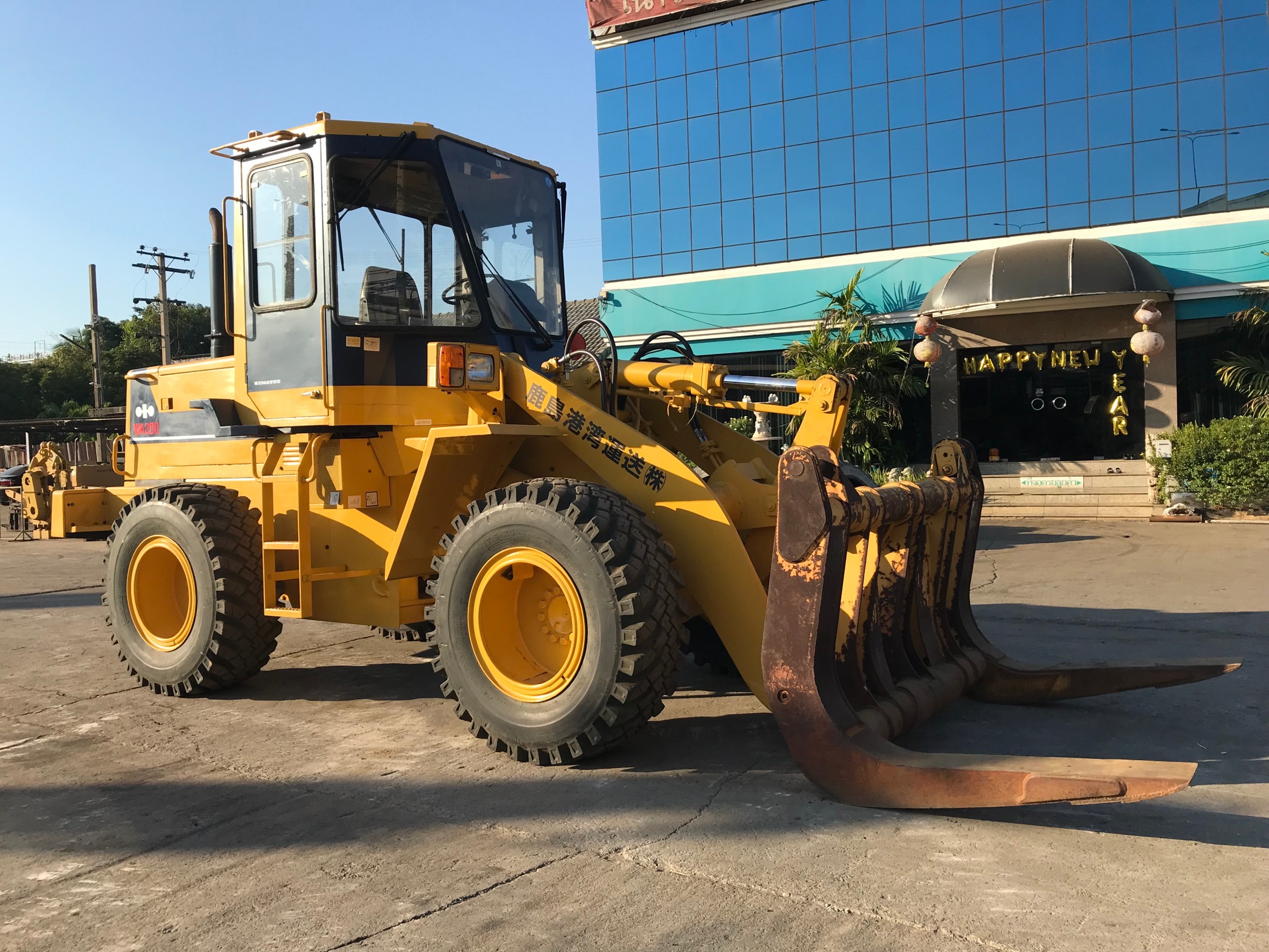 รถตัก KOMATSU WA200-1 ราคากันเอง สภาพเดิมๆจากนอก รถตัก KOMATSU WA200-1 ราคากันเอง สภาพเดิมๆจากนอก