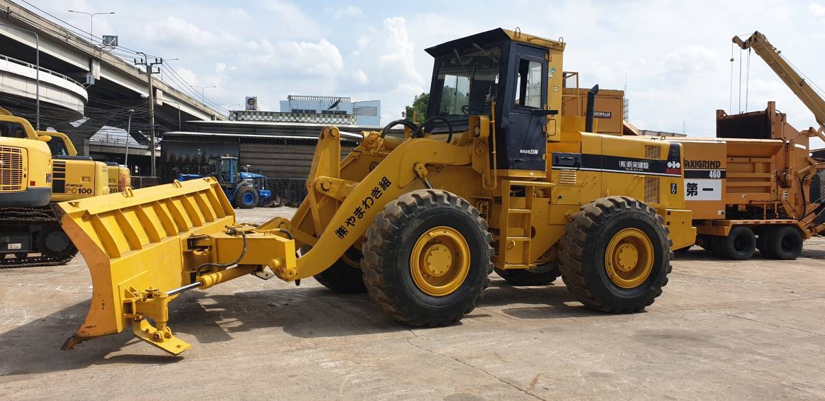 รถตัก KOMATSU 530 ขนาดเท่ากับ WA300 รายละเอียดสอบถามที่คุณชัญญา 0658844400, www.nmc99.com รถตัก KOMATSU 530 ขนาดเท่ากับ WA300 รายละเอียดสอบถามที่คุณชัญญา 0658844400, www.nmc99.com