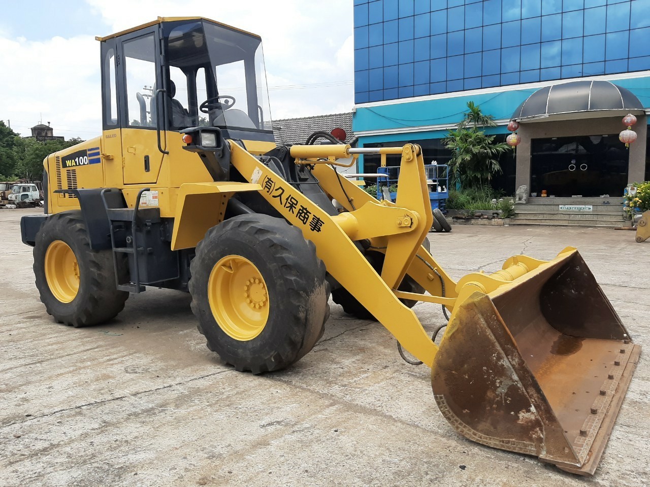 รถตัก KOMATSU WA100-5 รถสวยมาก รถตัก KOMATSU WA100-5 รถสวยมาก
