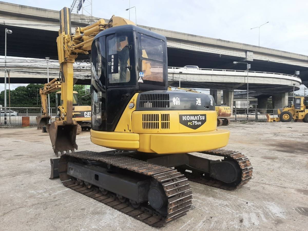 รถขุด KOMATSU PC75UU-2 บูมยืดได้ พร้อมใช้งาน สอบถามเพิ่มเติมที่คุณชัญญา 0658844400, www.nmc99.com รถขุด KOMATSU PC75UU-2 บูมยืดได้ พร้อมใช้งาน สอบถามเพิ่มเติมที่คุณชัญญา 0658844400, www.nmc99.com