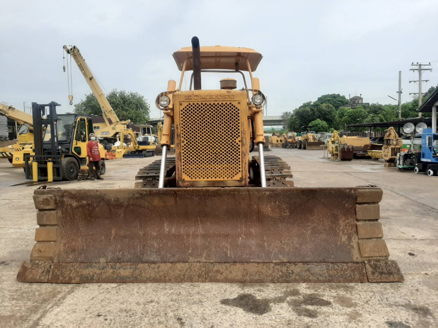 รถแทรคเตอร์ KOMATSU D60A มาถึงแล้วค่ะ สอบถามเพิ่มเติมที่คุณชัญญา 0658844400, www.nmc99.com รถแทรคเตอร์ KOMATSU D60A มาถึงแล้วค่ะ สอบถามเพิ่มเติมที่คุณชัญญา 0658844400, www.nmc99.com